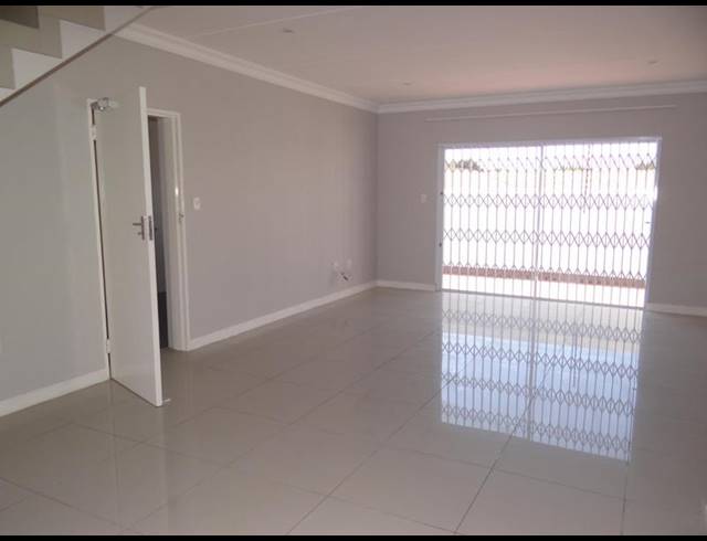 3 BEDROOM PROPERTY TO RENT IN FERNDALE